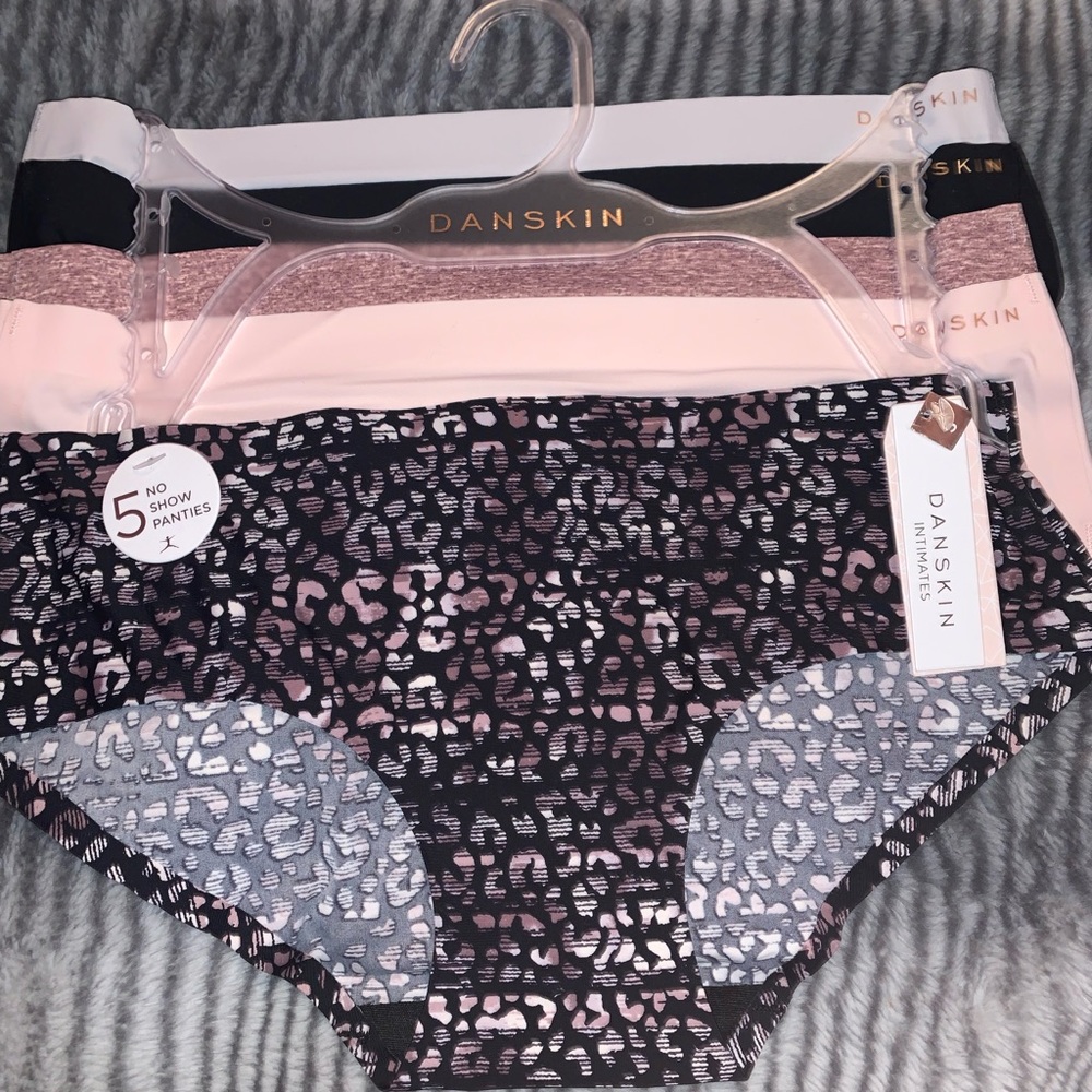 NWT / Danskin / Women’s Small